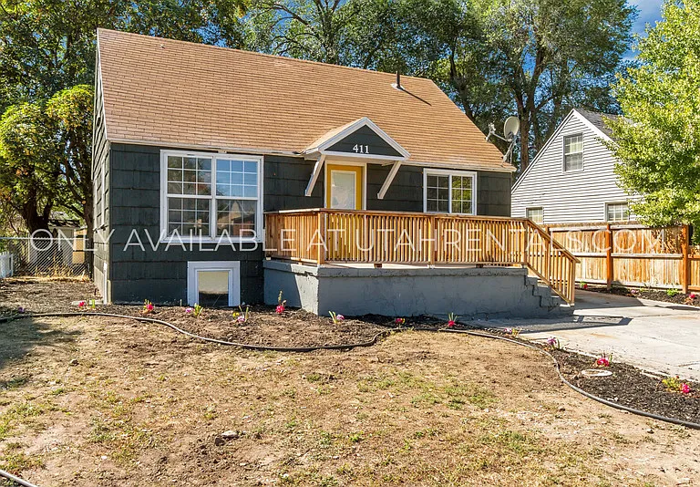 411 W Main St — Photo 8