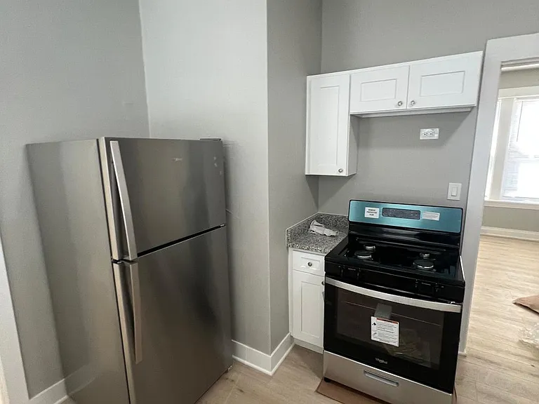 3848 W Hirsch St — Photo 1