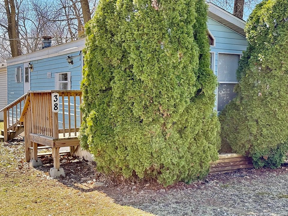 1st image of 38 Aspen Ln