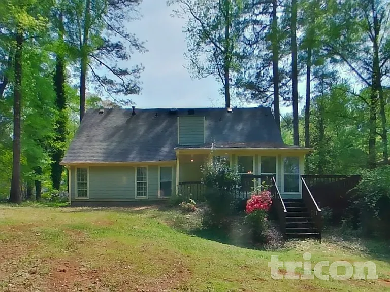 2651 Laurel Woods Ln SE — Photo 17
