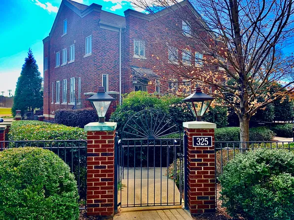 325 Hampton Ave, Greenville, SC 29601