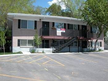 1st image of 4165 Highland Dr APT 3