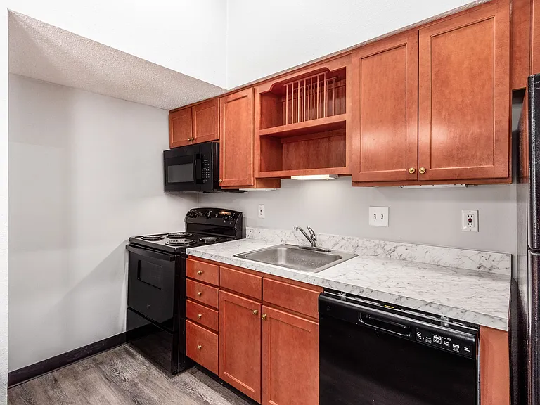 ReVi Columbus East — Photo 17
