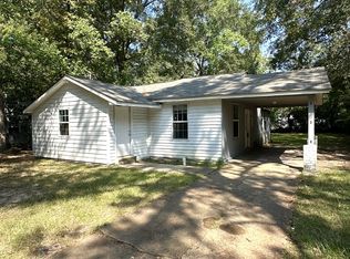 25 Davis Dr, Montgomery, AL 36105