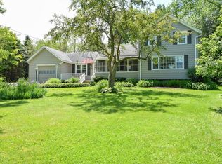 18025 Bolter Ln, Brookfield, WI 53045