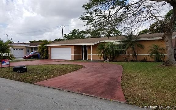 2nd image of 8421 Windsor Dr