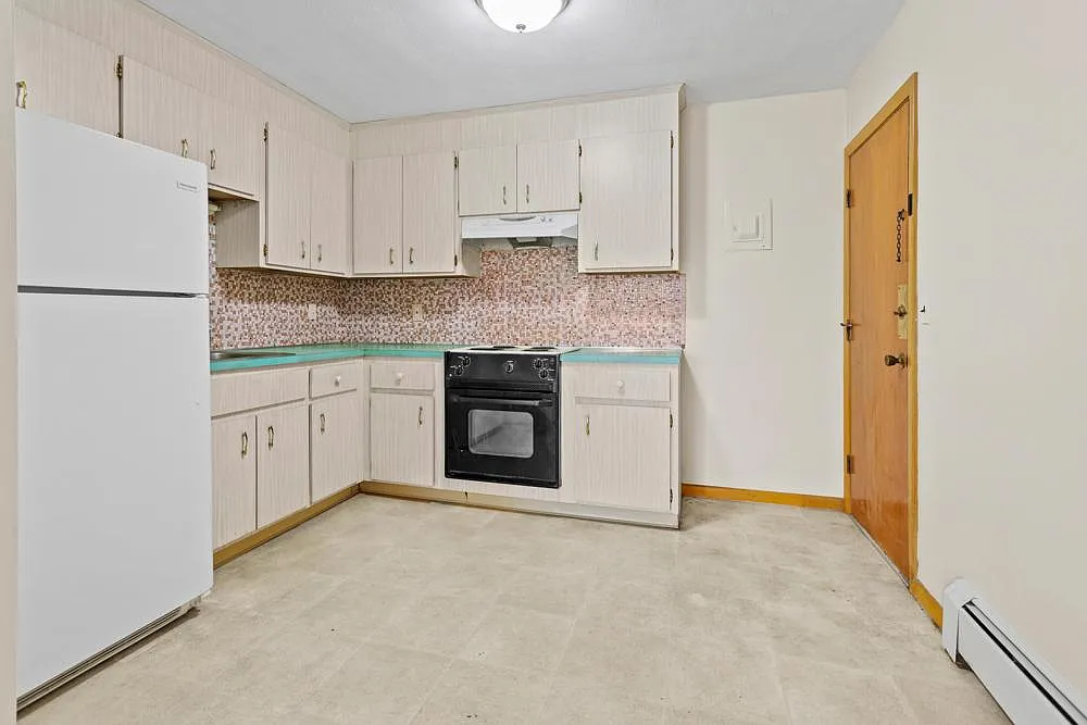 2 bed, $2,350 — Photo 2