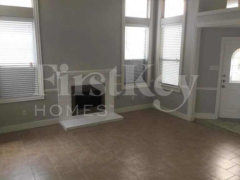 5334 Riverport Dr — Photo 2