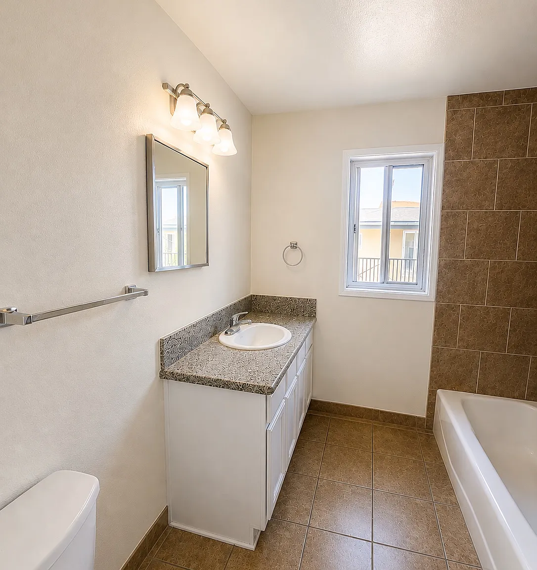 3 bed, $2,695 — Photo 3