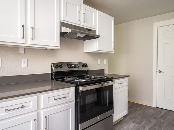 Twin Creeks | Kitchen
