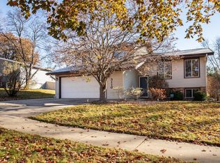 3110 Crescent Ln NW, Rochester, MN 55901