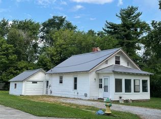 716 20th St, Charleston, IL 61920