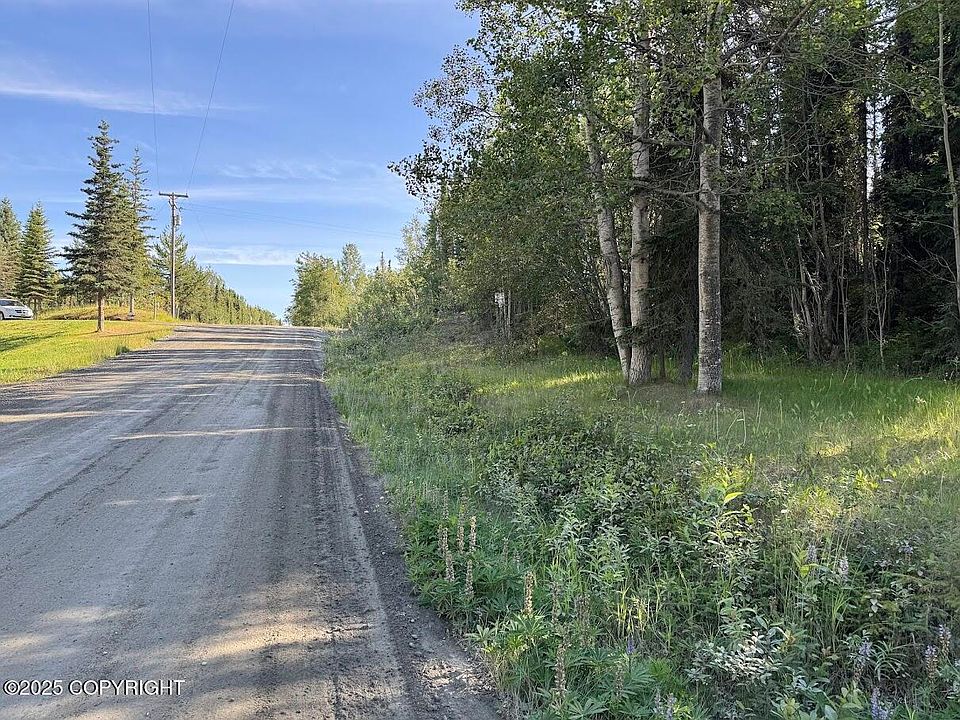 2nd image of 8D1 Lake Rd