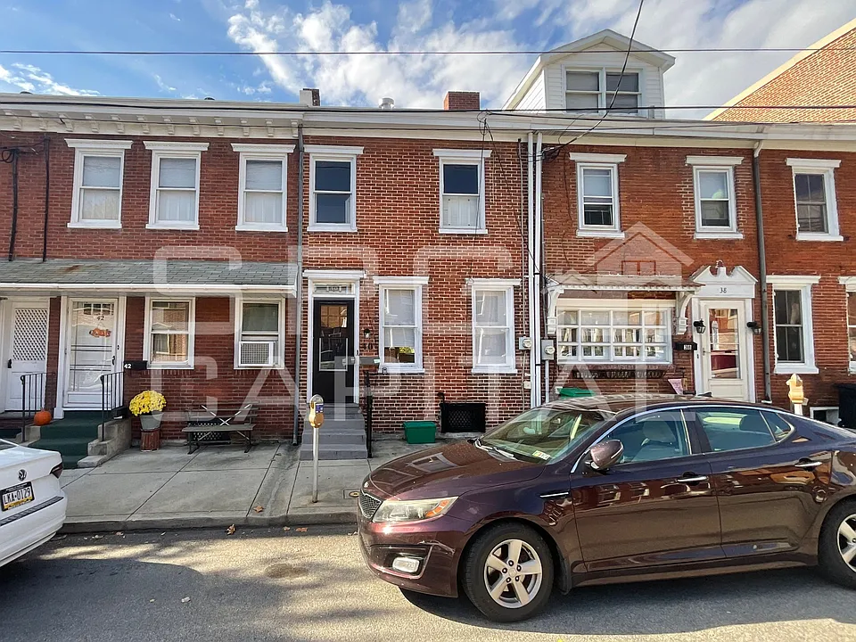40 S Bedford St