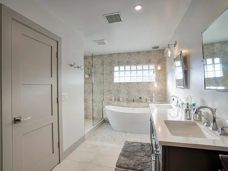 3337 E Las Rocas Dr — Photo 15