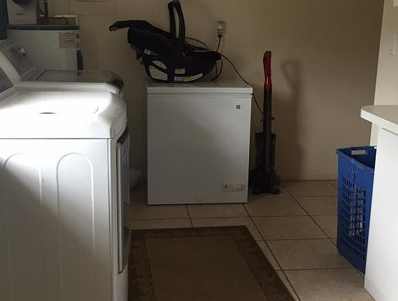 4th image of 1505 SE 8th Dr