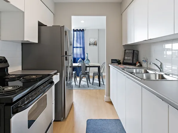 1577 Lawrence Avenue West