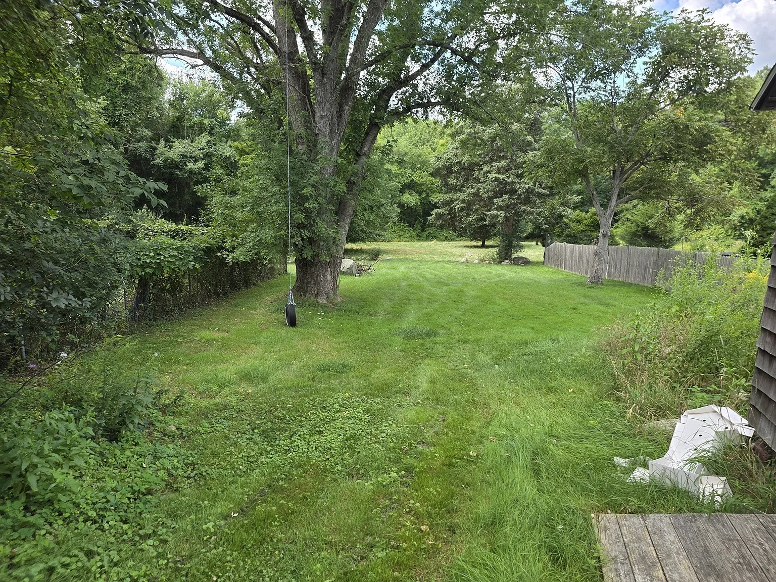 4 bed, 1.0 bath, 1452 sqft, $3,000 — Photo 4