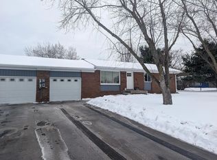 2895 Spring Hill Dr, Howell, MI 48843