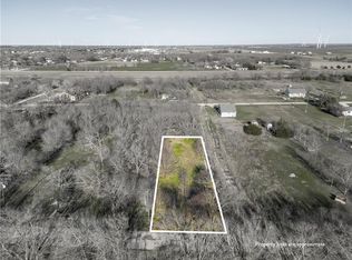 S Falls St, Mart, TX 76664