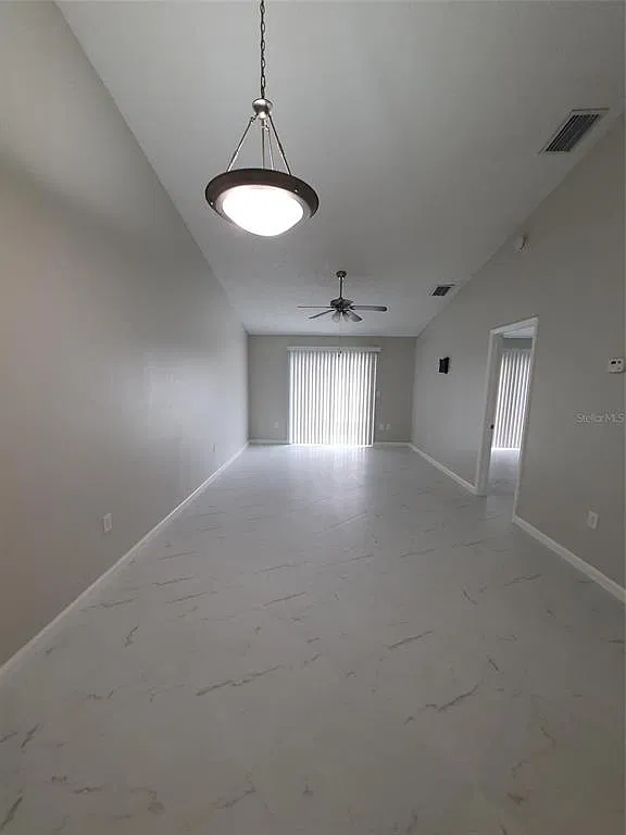 2 bed, 2.0 bath, 1000 sqft, $1,900 — Photo 2