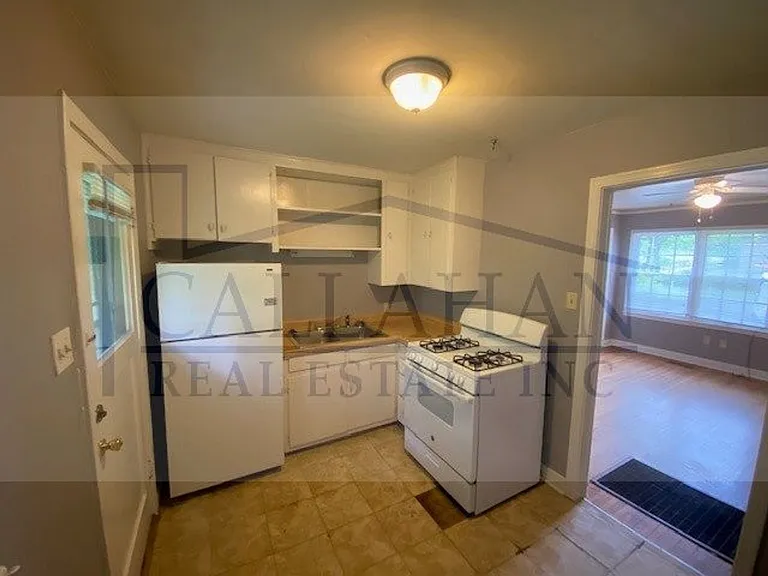 105 Delmar Ave — Photo 6