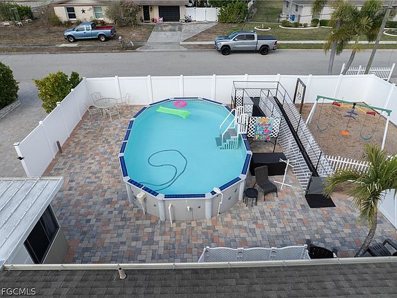 2nd image of 4721 Orange Grove Blvd