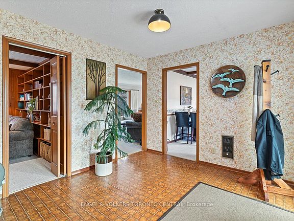 2nd image of 435 4th Ave W