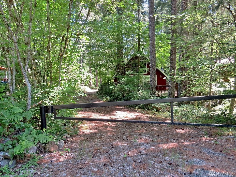1st image of 121 N Fawn Dr