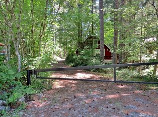 121 N Fawn Dr, Hoodsport, WA 98548