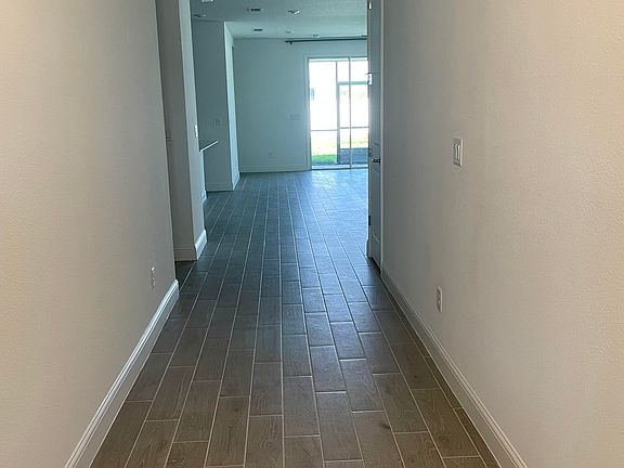 5th image of 114 Silver Willow Court St