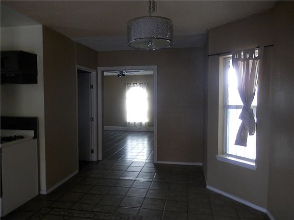 4th image of 12433 Carlos Bombach Ave