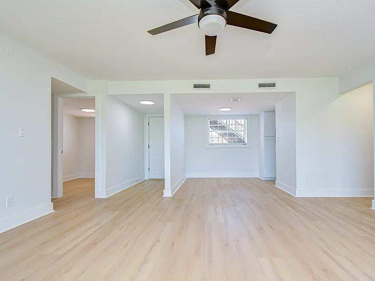200 Country Club Dr #1505 — Photo 8