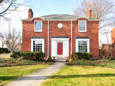 393 Chalfonte Ave, Grosse Pointe Farms, MI, 48236