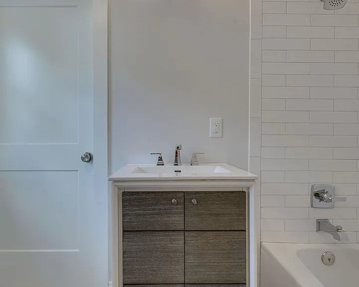 1509 Ashwood Ave — Photo 16