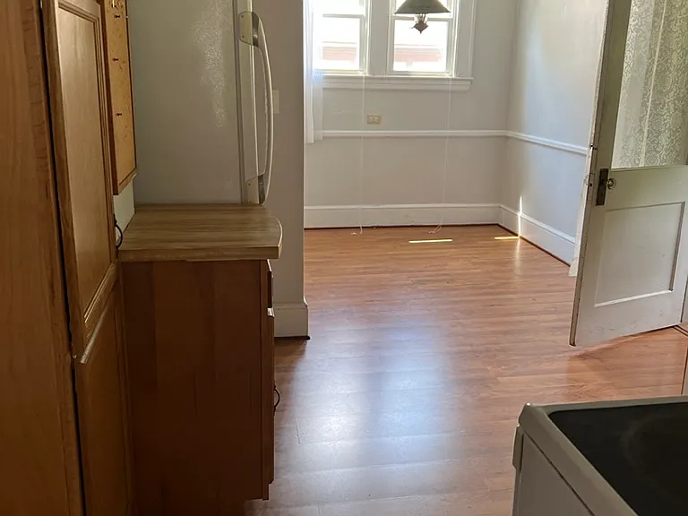 253 Riverview Dr #1 — Photo 5