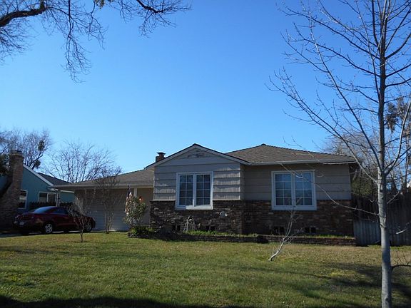 3rd image of 1655 El Nido Way