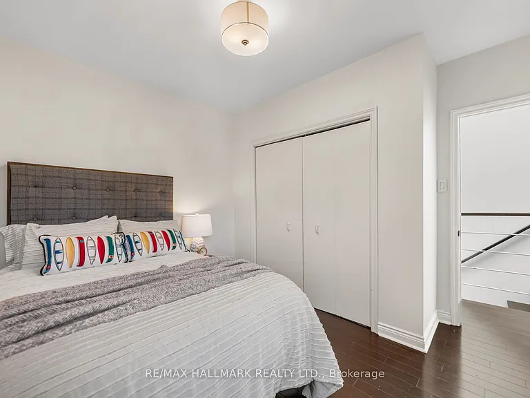 146 Roslin Ave — Photo 29