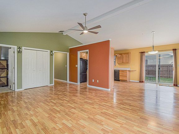 2nd image of 402 Alexis Dr