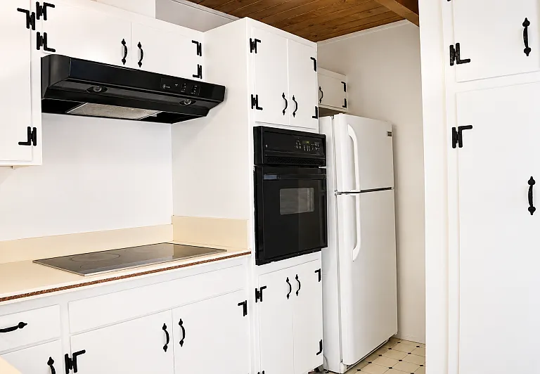 231 Corte Madera Ave #4 — Photo 6
