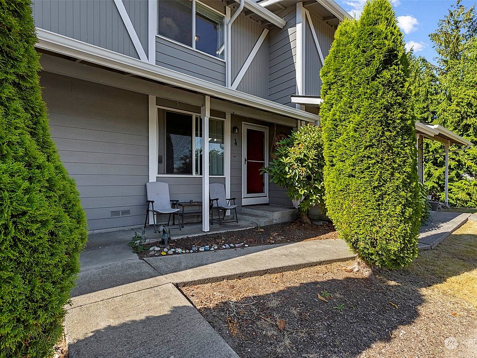 1st image of 685 SE Ireland Street #4