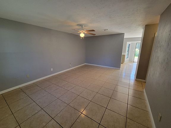 2nd image of 3301 Woody Way