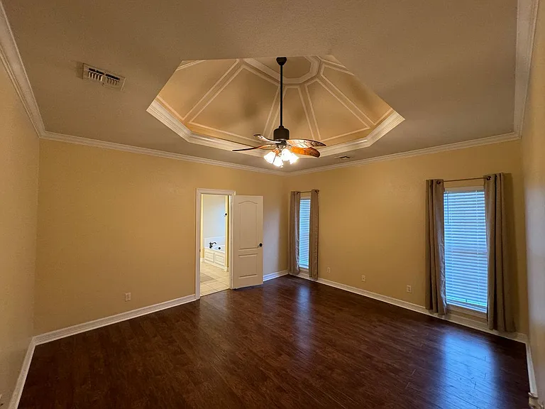 472 Grand Oaks Dr — Photo 14