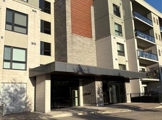 250 Manning Rd #106, Tecumseh, ON N8N 0E5