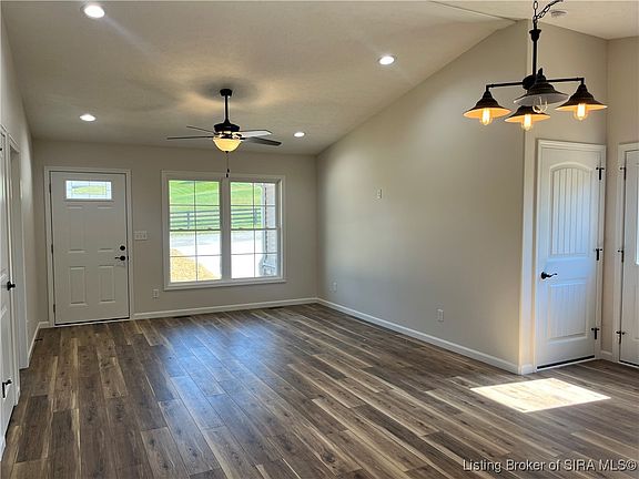 4th image of 605 S Highland Drive
