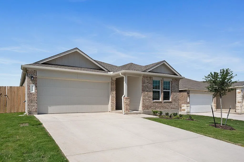 3 bed, 2.0 bath, 1500 sqft, $1,895 — Photo 1