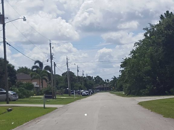 4th image of 1379 SW Vicuna Ln