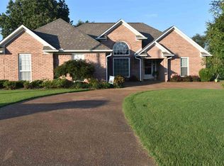 104 Sundown Dr, Jackson, TN 38305