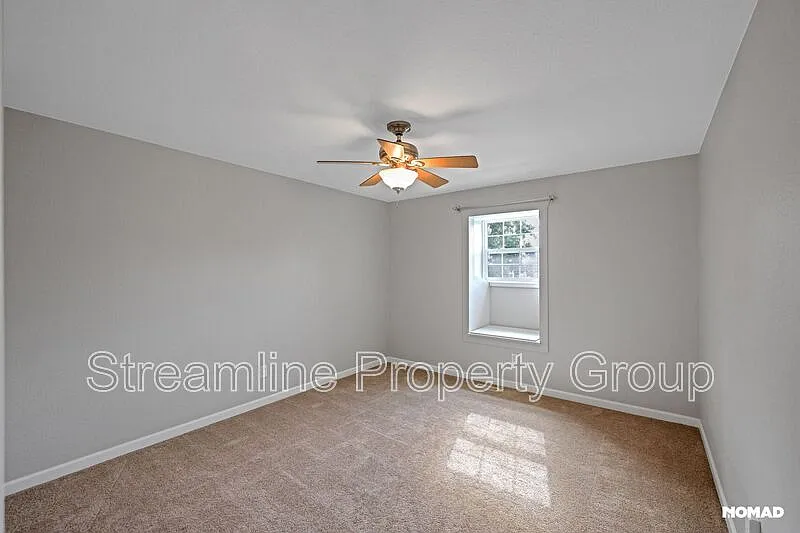 3 bed, 2.0 bath, 1640 sqft, $2,950 — Photo 4