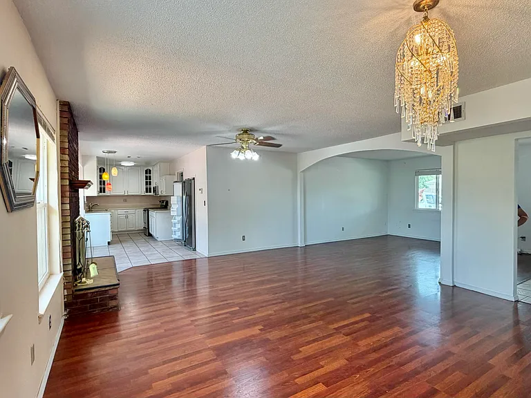 12205 Brentwood Hills Blvd NE — Photo 8